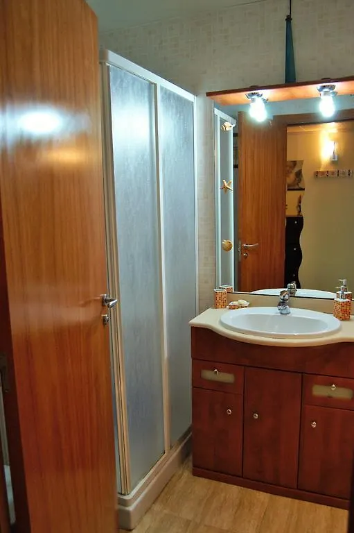Arion Garden Apartment يوريت دي مار